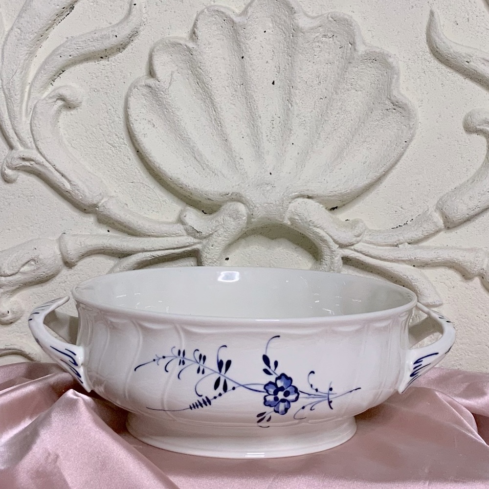 Villeroy & Boch Vieux Luxembourg Tureen